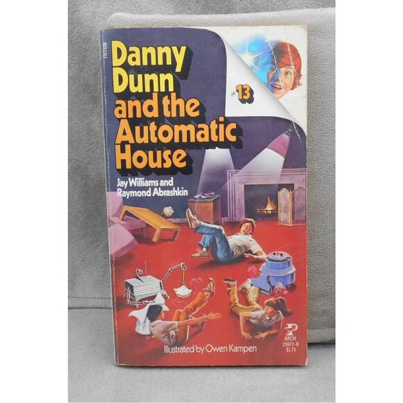 Danny Dunn and the Automatic House Jay Williams & Raymond Abrashkin 1979 - Picture 1 of 7